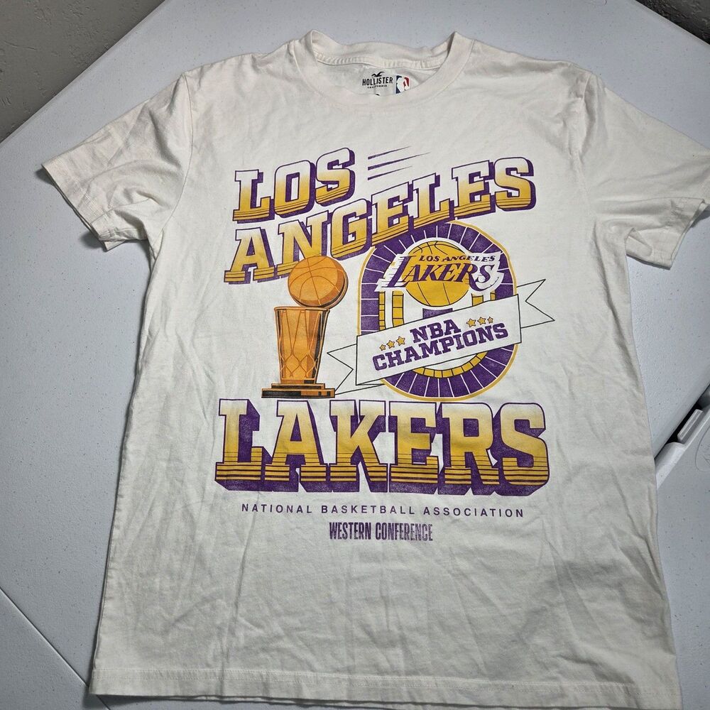 Hollister Lakers T-Shirt Mens S White Cream NBA Champions Graphic Trophy Tee
